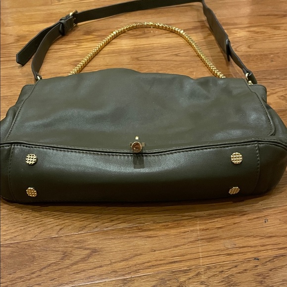 Elizabeth and James Olive Bag with Gold Strap & Detachable Leather Strap - Picture 4 of 16